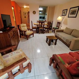Amplio Departamento En Nueva Cordoba - Bv Chacabuco